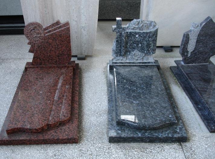 عرضه سنگ قبرهای بی‌کیفیت چینی در بازار داخل