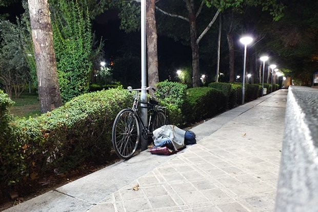 مناطق محبوب کارتن خوابها در پایتخت/ منطقه ۱۸ رکورددارحضور معتادان