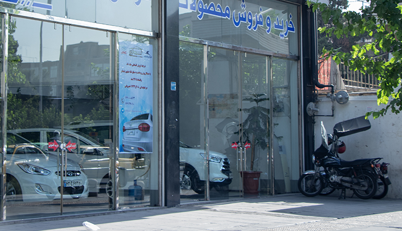 سکوت مطلق وزارت صنعت در برابر فروش مشکوک دو خودروساز