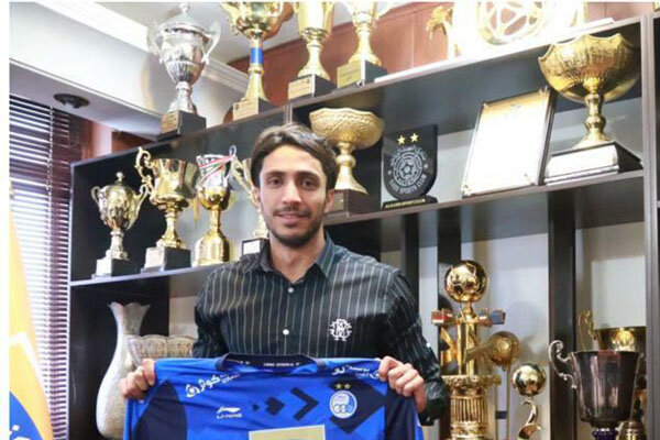 مدافع سپاهان رسما با استقلال قرارداد بست