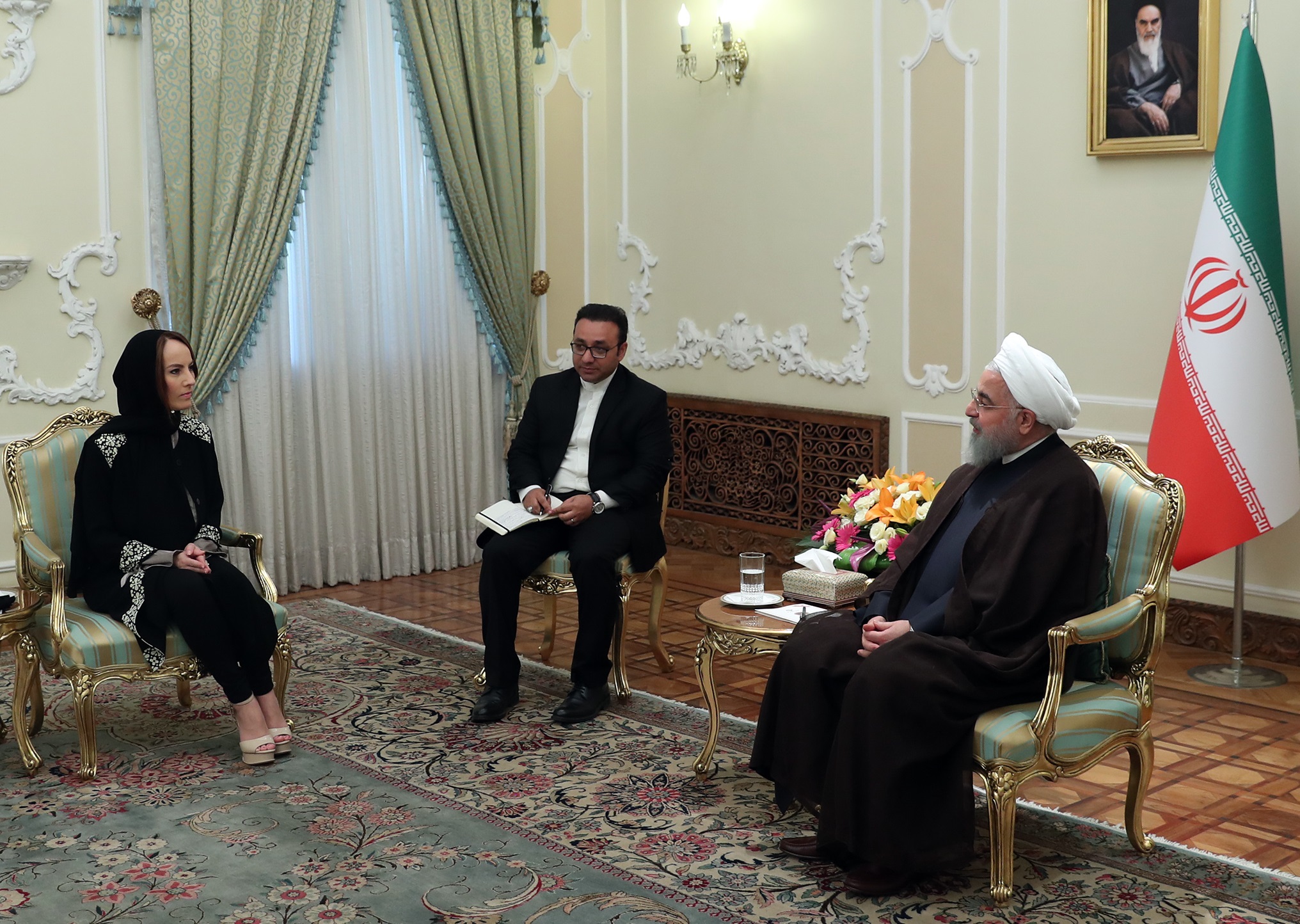 روحانی: حضور نظامی مداخله‌جویانه آمریکا ریشه مشکلات منطقه است