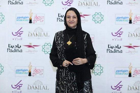 تشکر گلاب آدینه از مهدی هاشمی در جشن حافظ