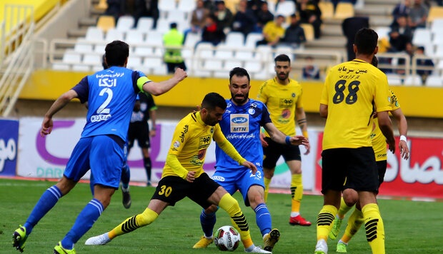 رفتن بعضی بازیکنان به سود استقلال شد/ مربیگری استراماچونی عجیب است