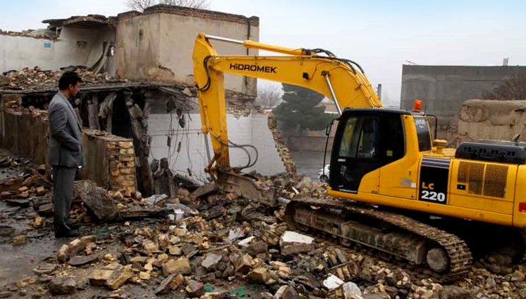 ابراز اقتدار شهرداری با تخریب بنای فرودستان/ آیا آرای ماده ۱۰۰ همه جا اجرا می&zwnj;شود؟