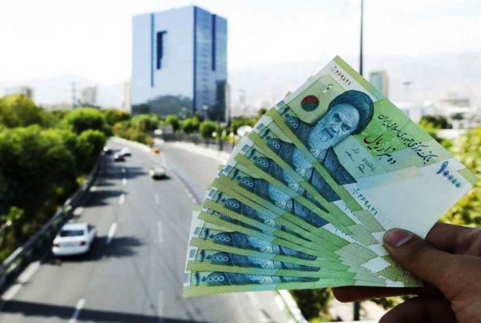 کوچ اسکناس از بانک‌ها به سمت مردم