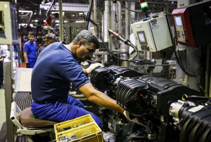 اتکای قطعه سازان به کمک‌های دولت درست است؟ / قطعه‌سازان حق دارند از دولت کمک بگیرند