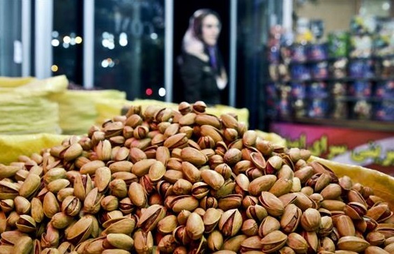 تیم اقتصادی دولت در صادرات پسته در زمین آمریکا بازی کرد