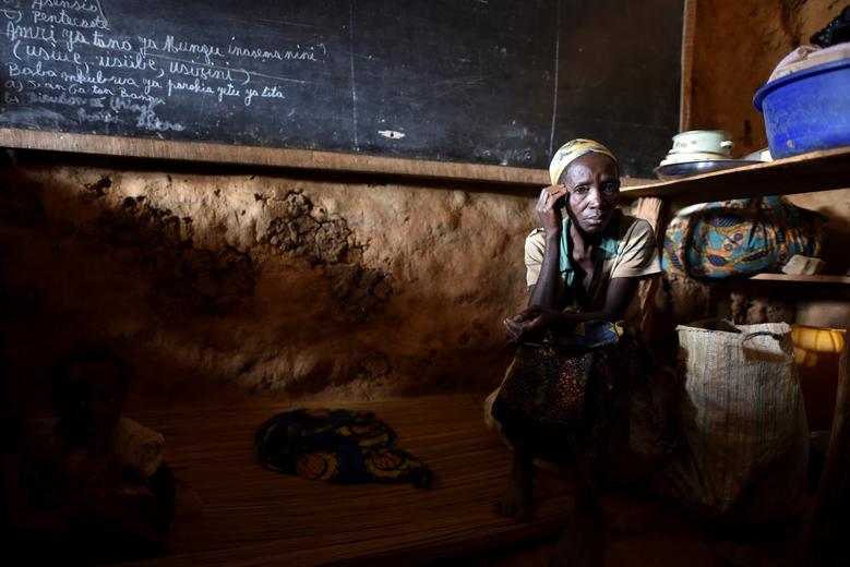 اسکان آوارگان جنگی در جمهوری دموکراتیک کنگو در مدارس