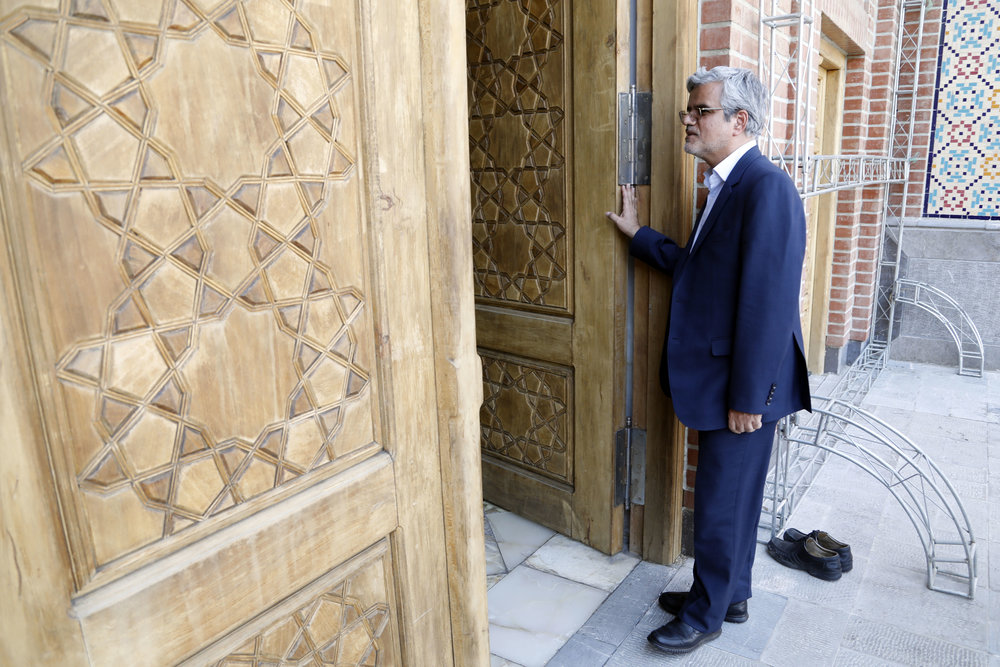 شب انفجار، اعضای حزب دوبار نماز خواندند/ پیکر پدرم سر نداشت/ نگران آقایبهشتی بودیم نه پدرم شب انفجار، اعضای حزب دوبار نماز خواندند/ پیکر پدرم سر نداشت/ نگران آقایبهشتی بودیم نه پدرم