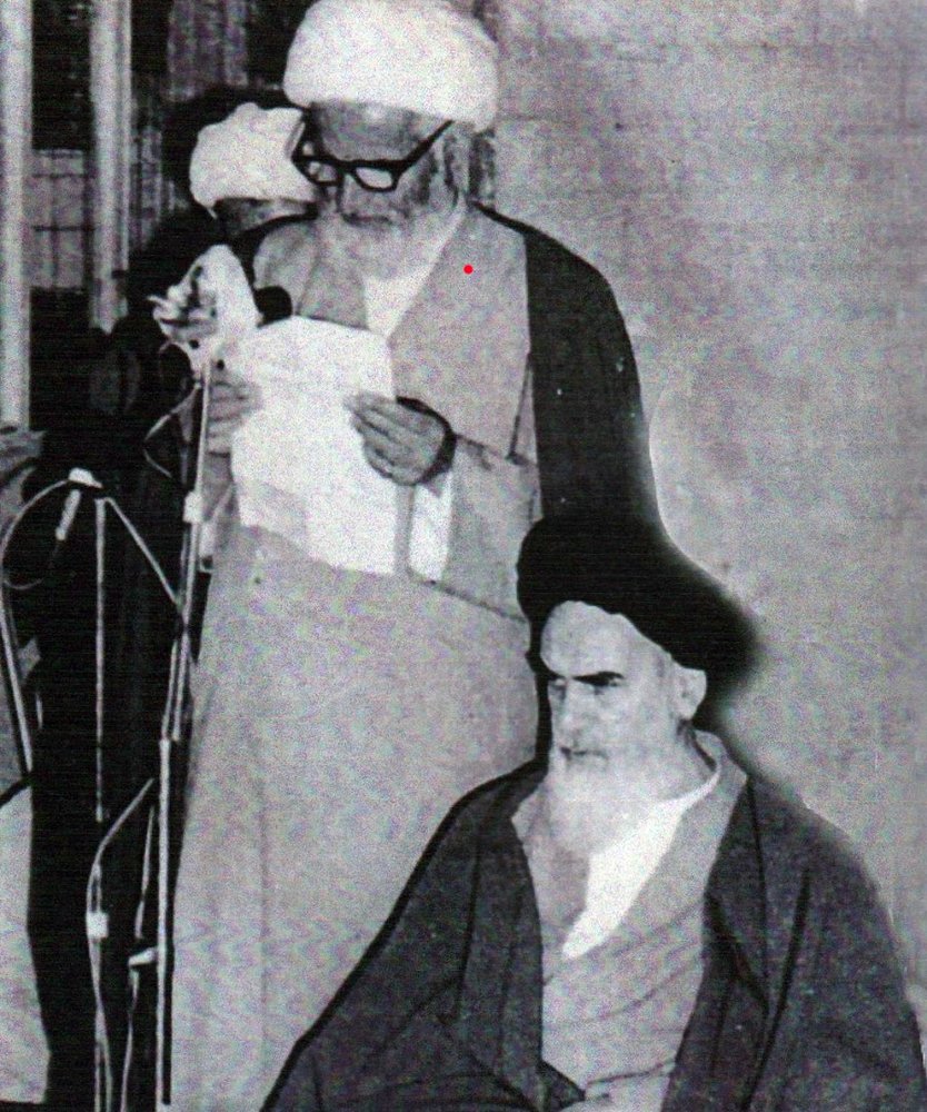 شب انفجار، اعضای حزب دوبار نماز خواندند/ پیکر پدرم سر نداشت/ نگران آقایبهشتی بودیم نه پدرم شب انفجار، اعضای حزب دوبار نماز خواندند/ پیکر پدرم سر نداشت/ نگران آقایبهشتی بودیم نه پدرم