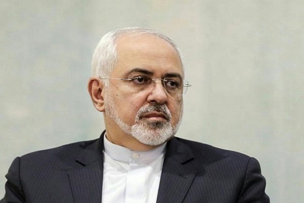 توقیف نفتکش حامل نفت ایران توسط دولت «ترزا می» دزدی دریایی است