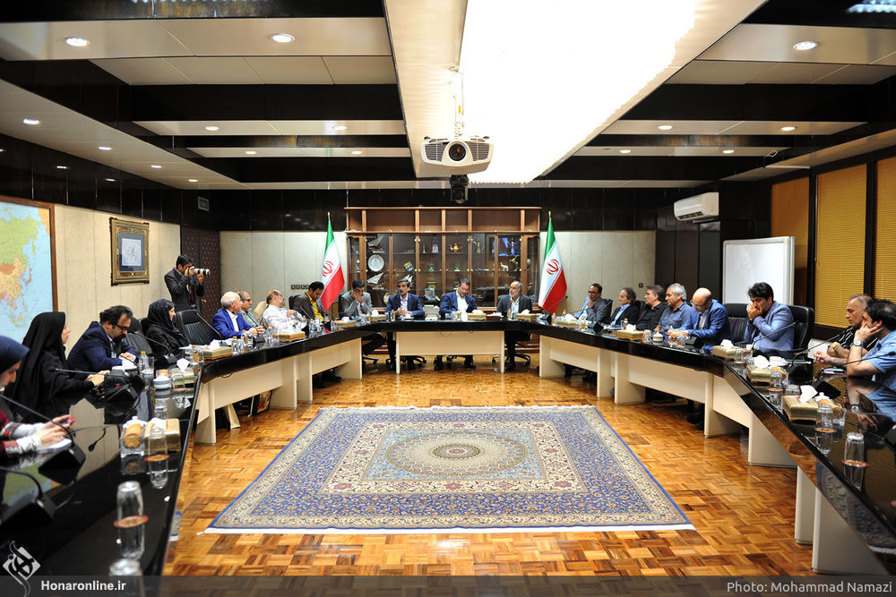 هنرمندان به وزیر صمت چه گفتند؟ / تشکیل کارگروه 