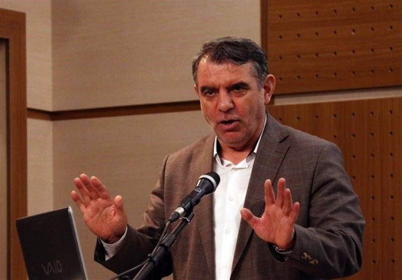 استعفای پوری حسینی تکذیب نشد/ 