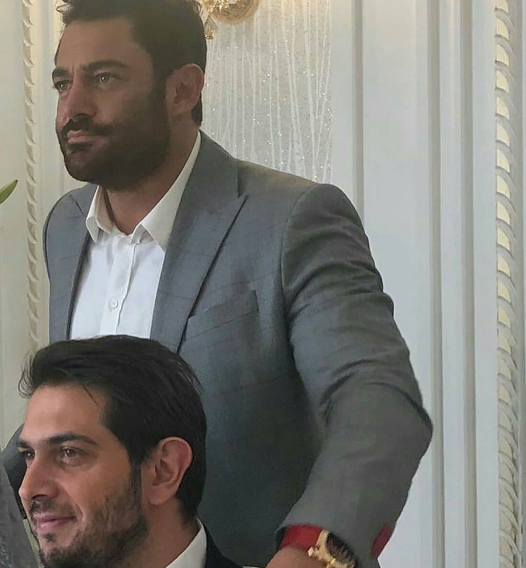 عکس‌های لو رفته از محمدرضا گلزار در مراسم عقد برادرش
