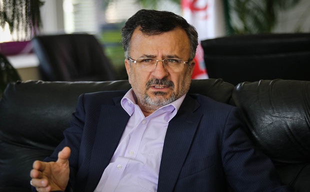 امکان کمک ۱۰ میلیون دلاری به فوتبال نیست/ برای انتخابات والیبال تصمیم نگرفته&zwnj;ام