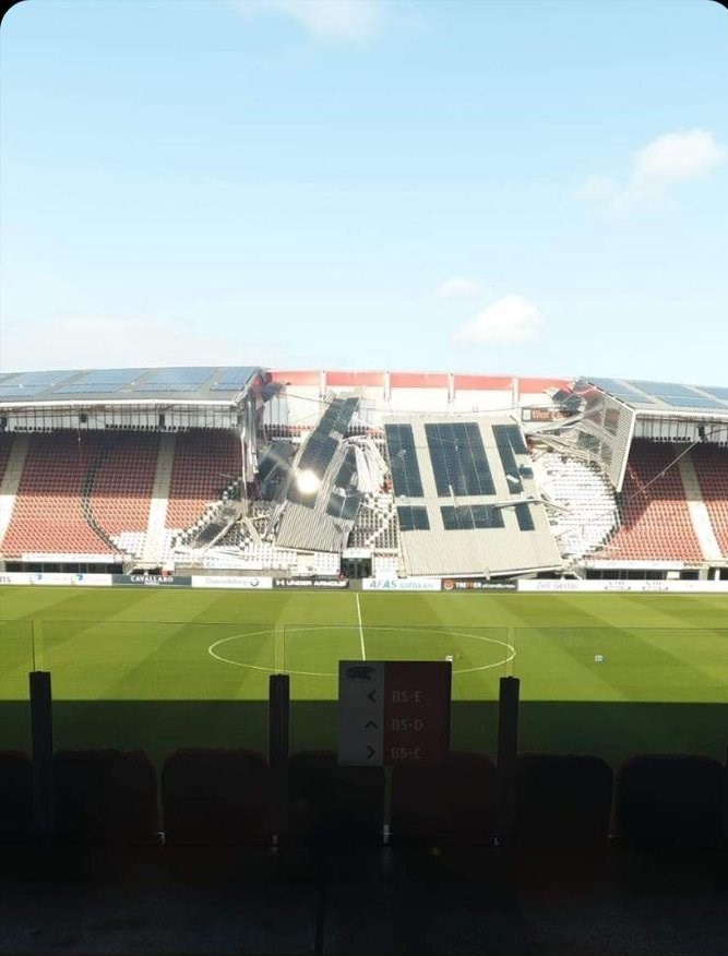 ریزش سقف ورزشگاه آلکمار هلند +عکس