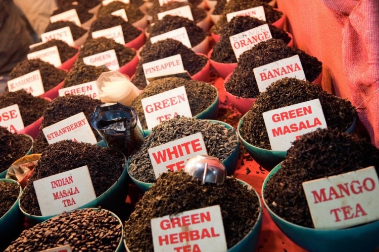 دسیسه اتاق بازرگانی یا حذف ارز دولتی؟/ دلیل افزایش قیمت چای چیست؟