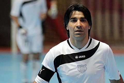 زور محمدرضا ساکت در فدراسیون فوتبال زیاد است/ به میز و صندلی وصل نبودم