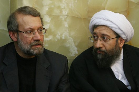 تنش اصول&zwnj;گرایان و علی لاریجانی به کجا می&zwnj;رسد؟ / عبدالله ناصری: در صورت ورود نسل جدید، آینده خانواده لاریجانی با افول مواجه می&zwnj;شود