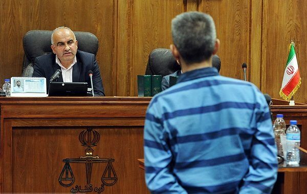 خانواده علیرضا شیر محمدعلی: چرا مدیران و افسران زندان دادگاهی نمی‌شوند