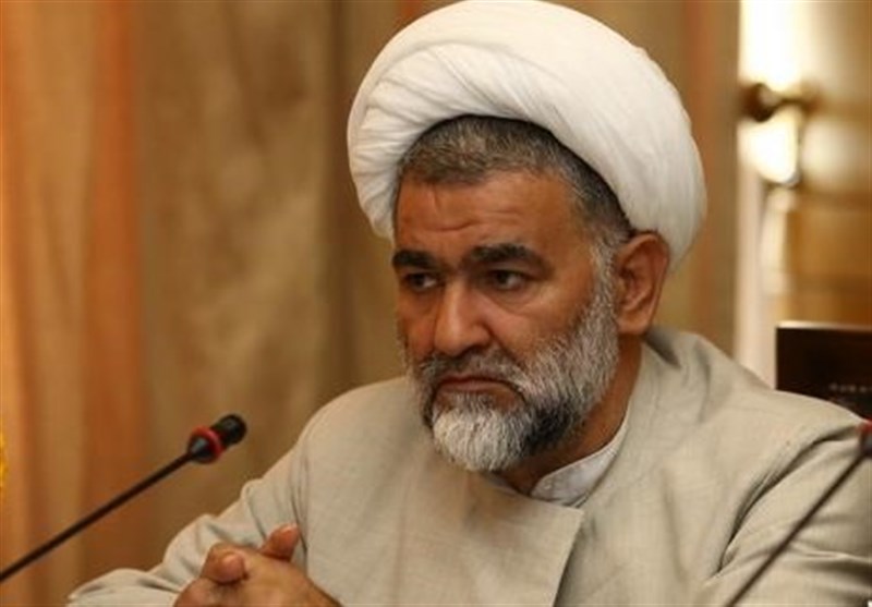 ۳۰۰مسوول برای آزادی یک قاچاقچی حرفه&zwnj;ای تریاک با پلیس تماس گرفتند