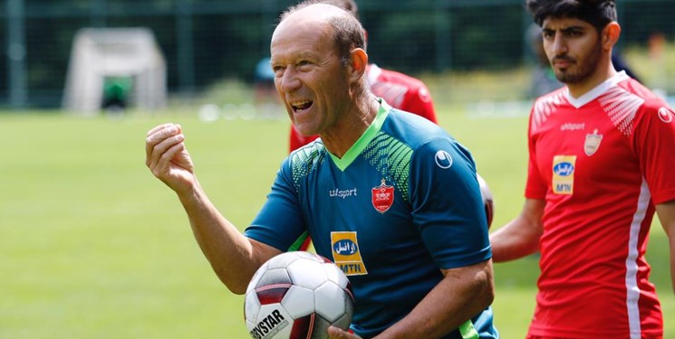 نامشخص بودن شروع لیگ به نفع پرسپولیس است