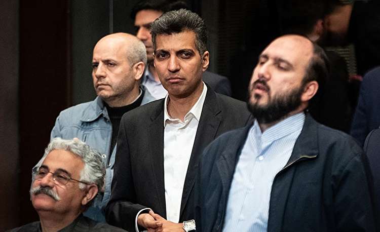 از فردوسی‌پور تا مزدک میرزایی/ چطور «مدیران قدرنشناس» سرمایه های ملی را به آتش می‌کشند؟