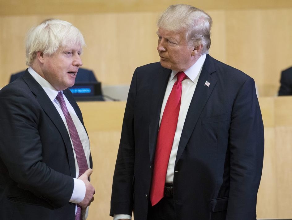 بوریس جانسون به نیابت از ترامپ مذاکره با ایران را کلید بزند