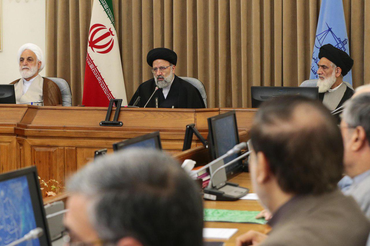 خط و نشان رئیسی برای مفسدان اقتصادی/ هرکس مال نامشروعی کسب کرده، پیش از ورود قوه قضائیه خودش برگرداند