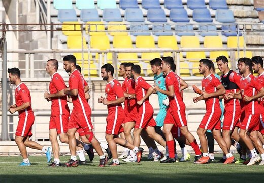 دردسر عجیب برای انصاری فرد/ افزایش قرارداد بازیکنان در جنجال بی‌پولی