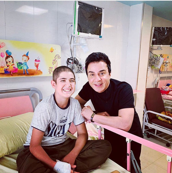 عمو پورنگ در بیمارستان +عکس