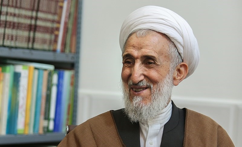 مسئولان فاسد باعث فساد جامعه می‌شوند/ خبر‌های خوبی در پیش است