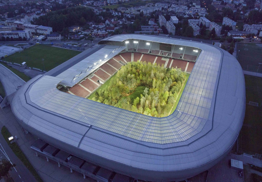 تبدیل موقت استادیوم باشگاهی در اتریش به جنگل