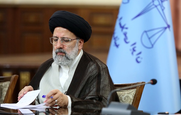 دستور ویژه آیت‌الله رئیسی در مورد احکام صادره در برخی پرونده‌های اخیر