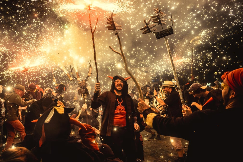 جشنواره‌ای سنتی در 