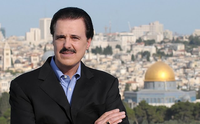 احمدی نژاد به من گفت در سازمان ملل، نوری به مدت ۲۸ دقیقه او را در حصار خود گرفته بود احمدی نژاد به من گفت در سازمان ملل، نوری به مدت ۲۸ دقیقه او را در حصار خود گرفته بود