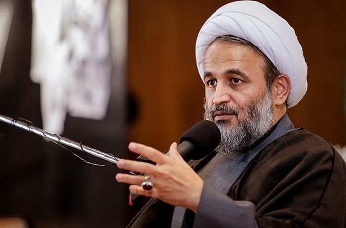 پس از حوزه علمیه، «دبیرستان» پناهیان هم از راه رسید / آیا مدافع شفاف بودن آرای نمایندگان، درمورد فعالیت‌های اقتصادی خود شفاف‌سازی می‌کند؟