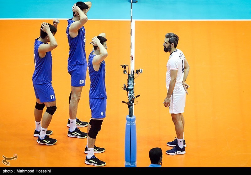 دیدار تیم‌های ملی والیبال ایران و چین در رقابت‌های قهرمانی آسیا