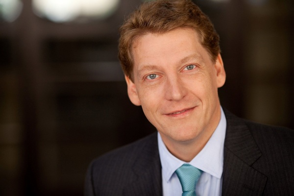 ترامپ فرمان جنگ را صادر نمی‌کند/ جایگزین بولتون شباهت‌هایی به او دارد