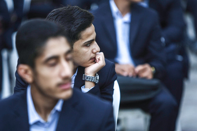 حجم زیاد کتب درسی؛ عامل استرس دانش‌آموزان/ ۱۹ درصد پسران متوسطه اول دارای رفتارهای پرخطر