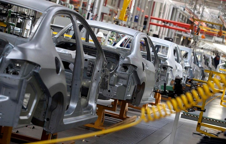 خودروسازی کشور نیازمند پوست‌اندازی است