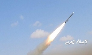 ادامه حملات موشکی یمن به جنوب عربستان با شلیک 5 موشک «زلزال-1»