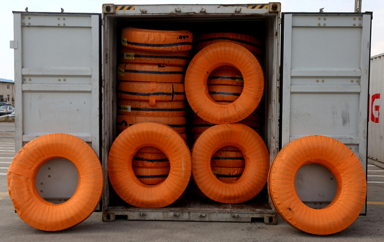 تجار چای و حبوبات و شکر هم تایر وارد کردند