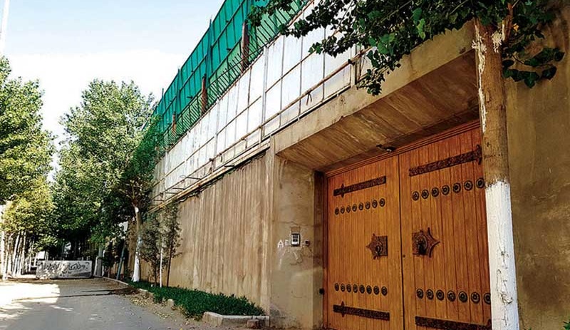 از حمام اختصاصی برای توله سhttps://www.rouydad24.ir/files/fa/news/1398/6/8/235718_694.jpgگها تا پسته مخصوص برای طوطی/ تصاویر و فیلمهای اختصاصی از باغ حسن رعیت از حمام اختصاصی برای توله سگها تا پسته مخصوص برای طوطی/ تصاویر و فیلمهای اختصاصی از باغ حسن رعیت