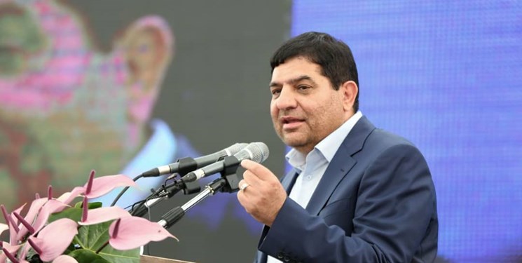 ۸ هزار روستا به کارگاه تولیدی تبدیل شده است/ مجهزترین مرکز توزیع داروی غرب کشور افتتاح شد