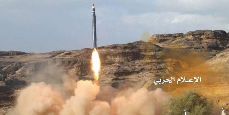 شلیک ۳ موشک بالستیک یمن به سمت شبه‌نظامیان در شمال غربی این کشور