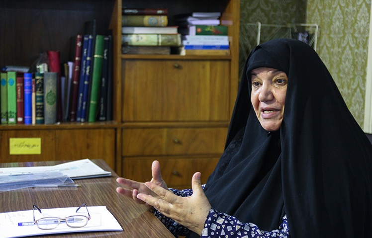 نقد حاکمیت واجب است/ بعضی‌ها شهامت نقد عمومی را ندارند