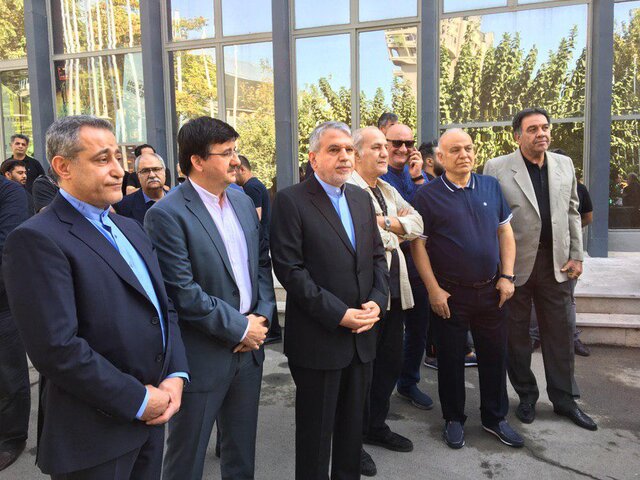 انتخاب سرمربی تیم امید برعهده فدراسیون است/ با تاج جلسه داریم