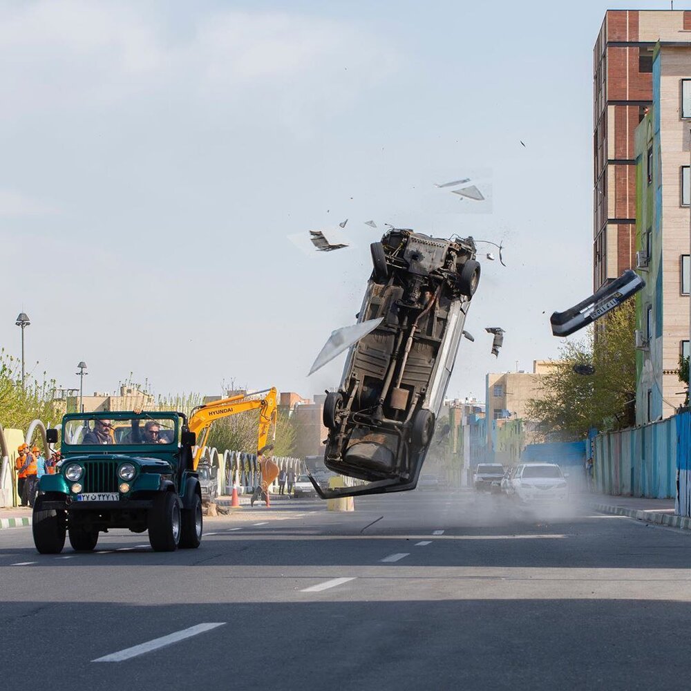 تازه‌ترین ماشینی که بدلکار معروف ایرانی چپ کرد +عکس