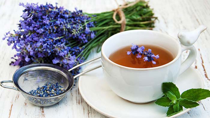 بهترین عصاره‌های گیاهی برای شاد بودن و رفع اضطراب